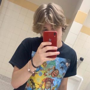 Meet your Posher, Ethan